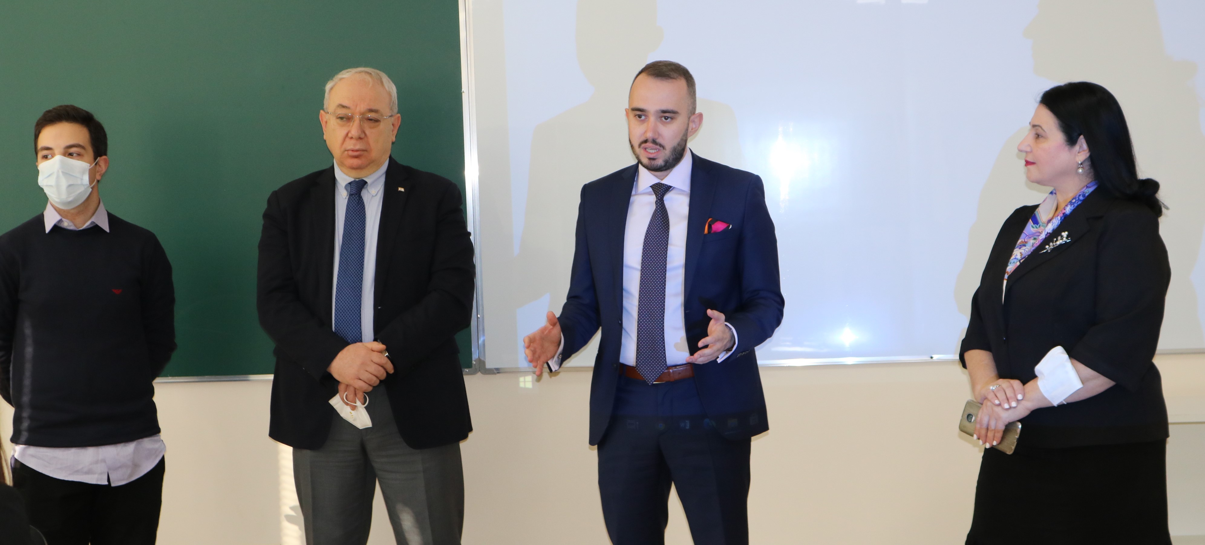 ბულგარელი მეცნიერები სოხუმის სახელმწიფო უნივერსიტეტში